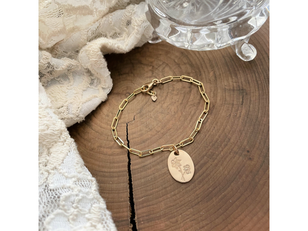 gold floral necklace