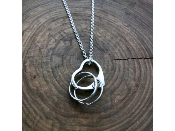 ring holding chain