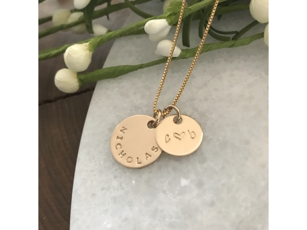personalized gold round pendant necklace