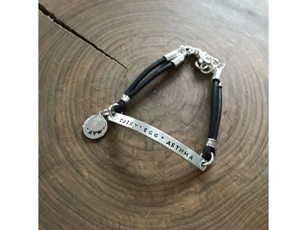 medical alert bracelet