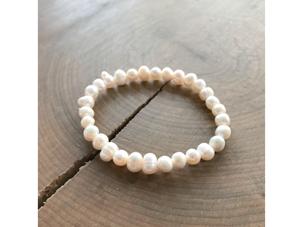 classic pearl bracelet