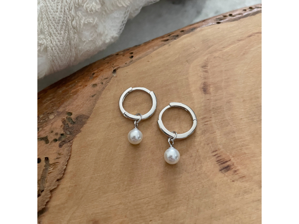 everyday hoop earrings