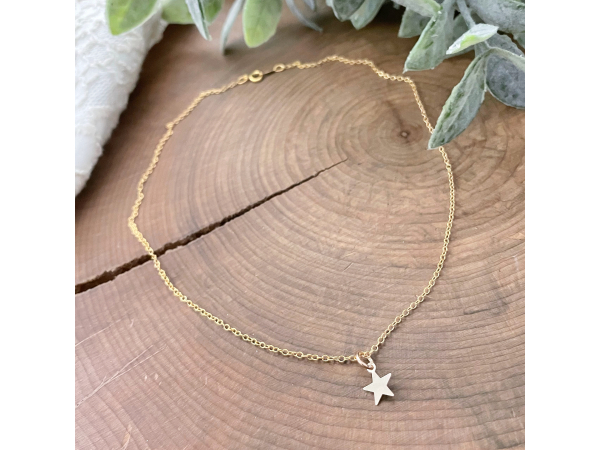 minimal star necklace