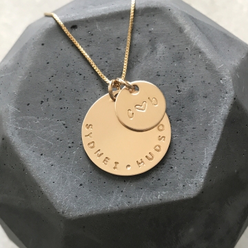 personalized round gold necklace
