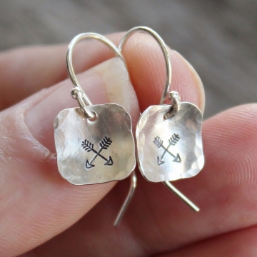Silver Crossed Arrows Dangle Earrings - First Nations Friendship Earrings